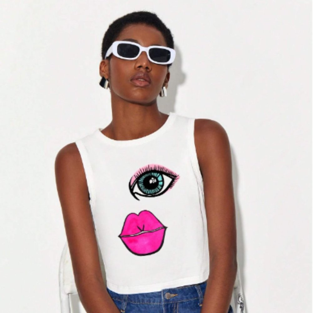 Tacia Figure Graphic Crop Tank Top